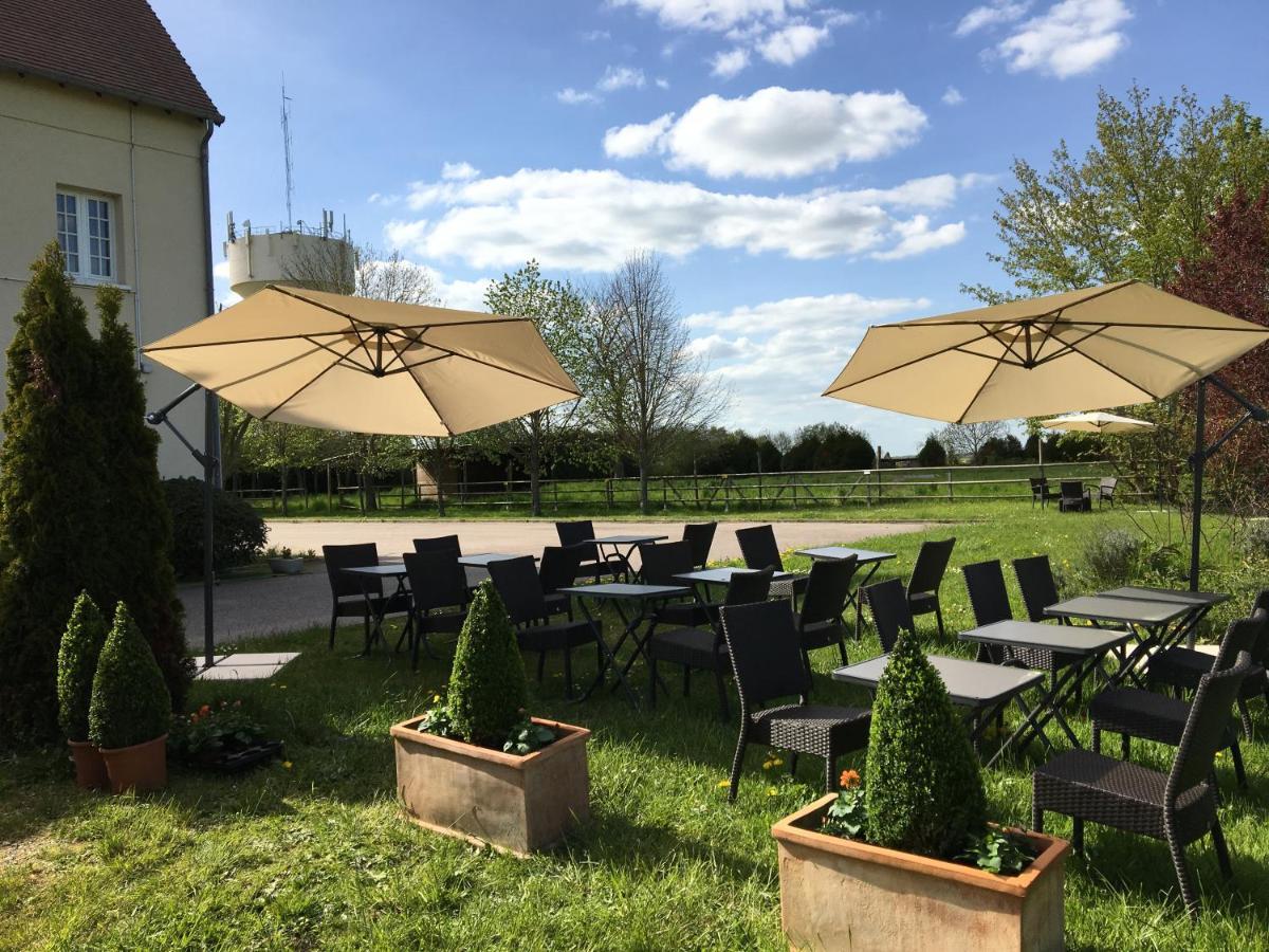 Logis Hotel Les Nympheas Chaufour-lès-Bonnières Bagian luar foto