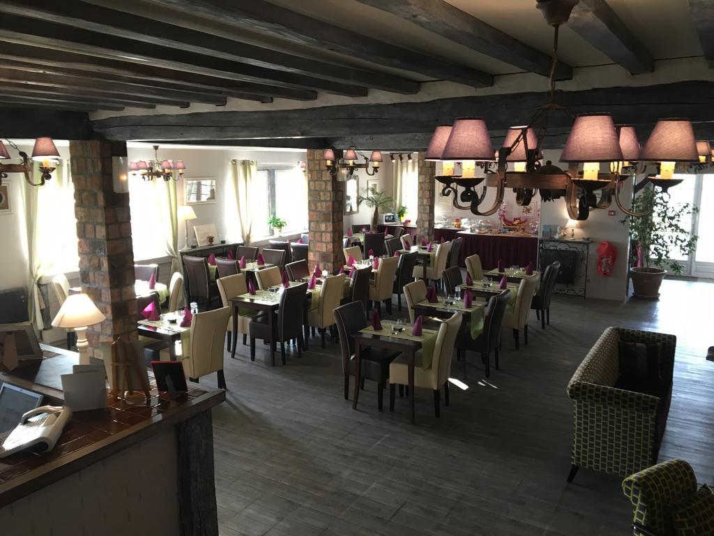 Logis Hotel Les Nympheas Chaufour-lès-Bonnières Bagian luar foto