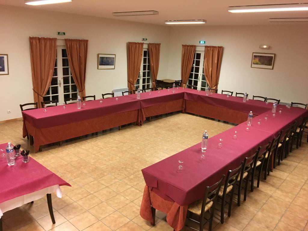 Logis Hotel Les Nympheas Chaufour-lès-Bonnières Bagian luar foto