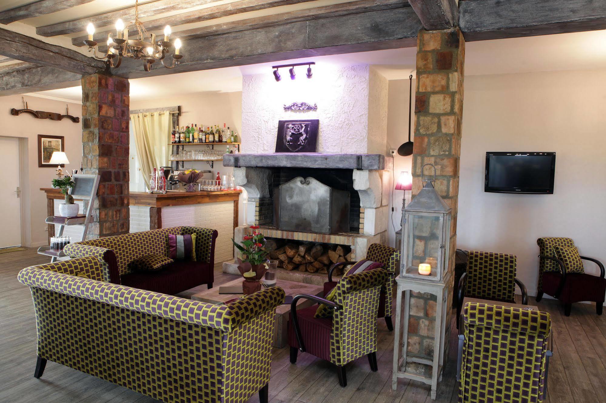 Logis Hotel Les Nympheas Chaufour-lès-Bonnières Bagian luar foto